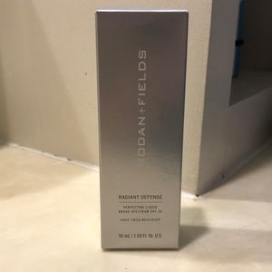 Radiant Defense Perfecting Liquid SPF 30- 1.5 Cream (NEW)